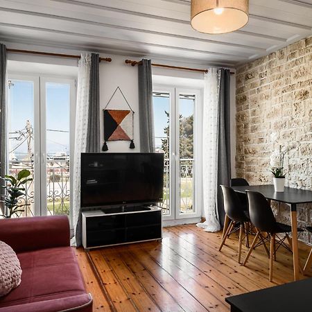 Laval Apartment Mantouki 외부 사진