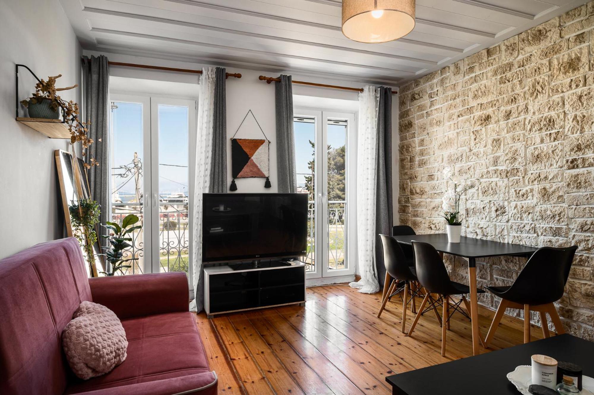 Laval Apartment Mantouki 외부 사진