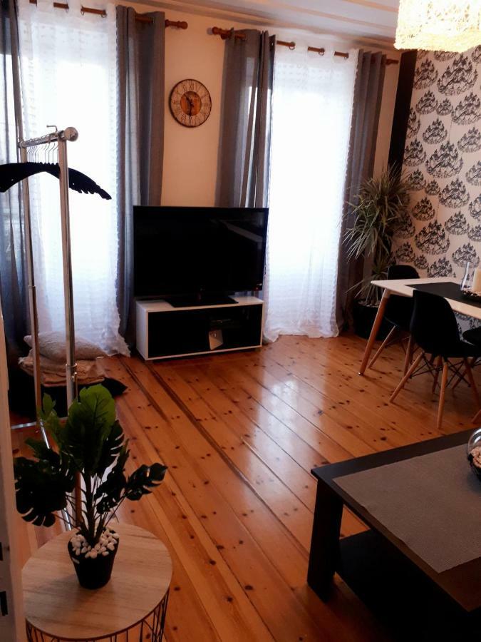 Laval Apartment Mantouki 외부 사진